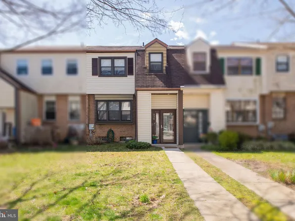 236 Birch Dr, Lafayette Hill, PA 19444
