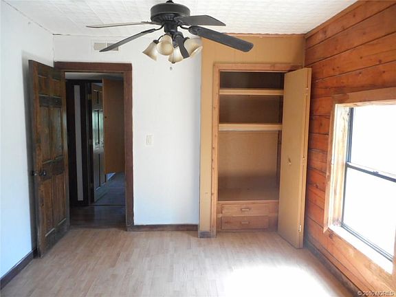 3rd image of 8767 N 49th St E