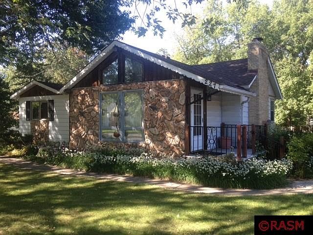 1st image of 227 Grand Ave