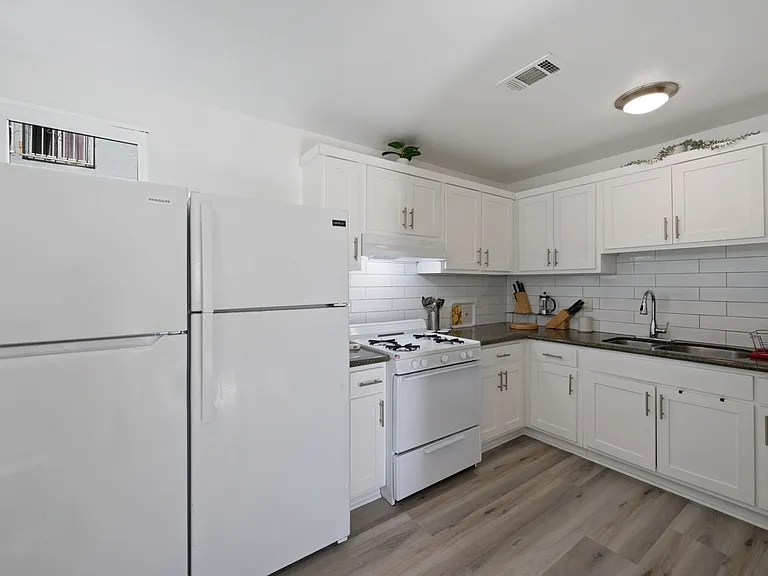 4157 Dorsey St — Photo 6