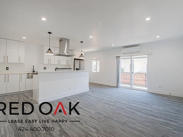 1350 N Fuller Ave #7 — Photo 1