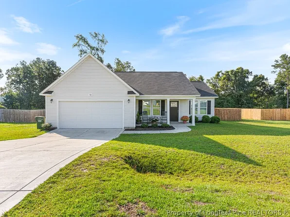 18 Terrier Ct, Parkton, NC 28371