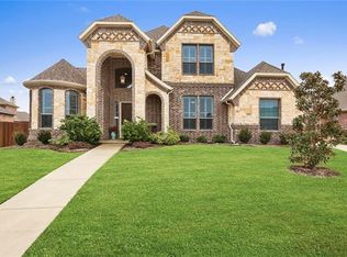 1010 Kilburn St, Forney, TX 75126