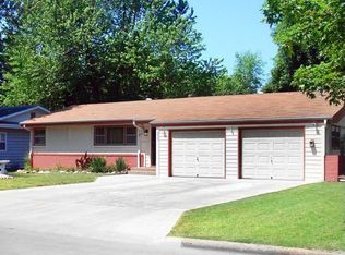 2059 S Delaware Ave, Springfield, MO 65804