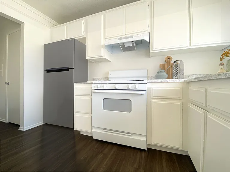 Amberwood Villas Apartments — Photo 3