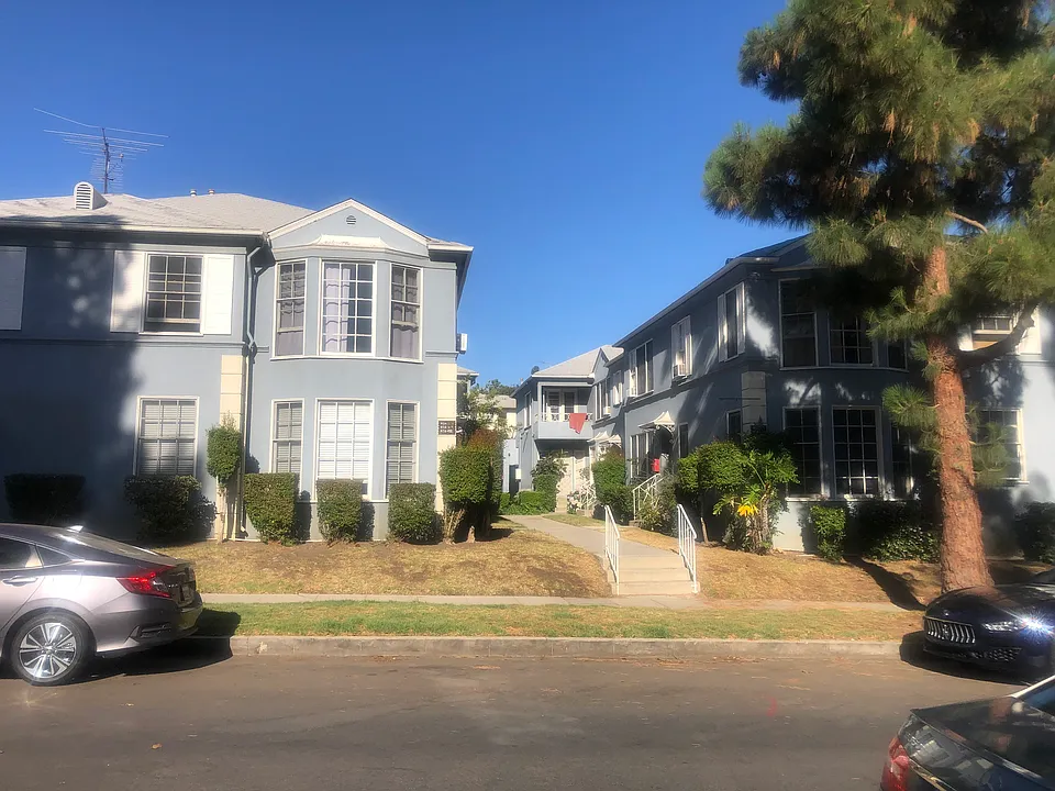 462 Kelton Ave #462