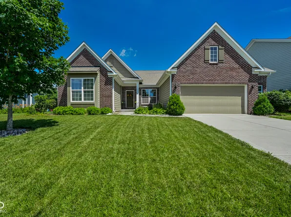 13848 Fieldcrest Dr, McCordsville, IN 46055