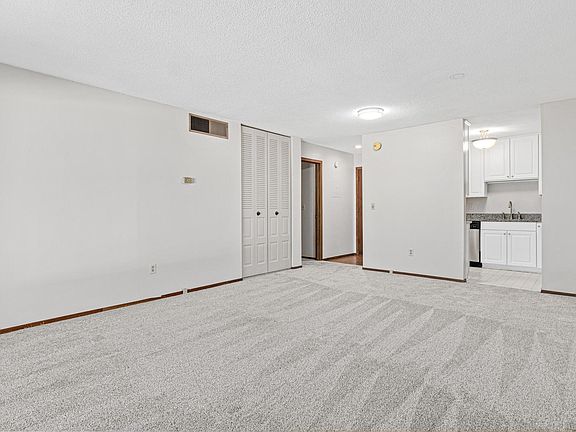 5th image of 7500 Cahill Rd APT 101C