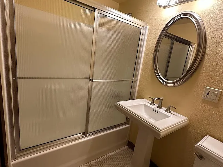 16 Valley St — Photo 38