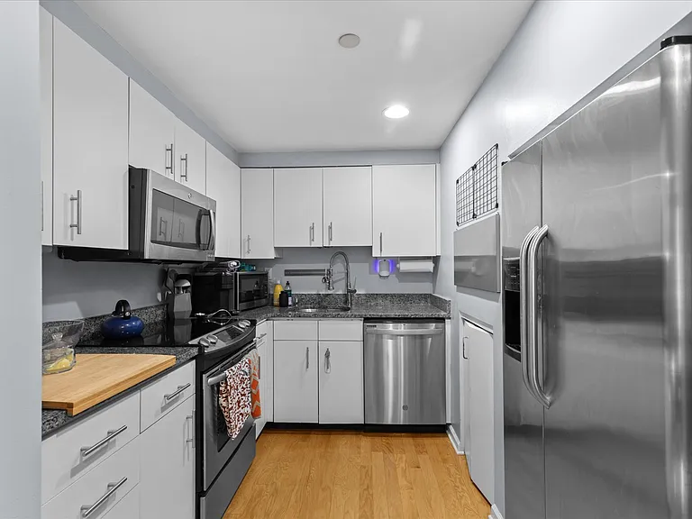 10 Rogers St #214 — Photo 9