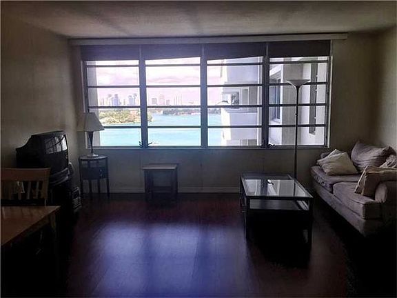 2nd image of 1200 West Ave APT 1501
