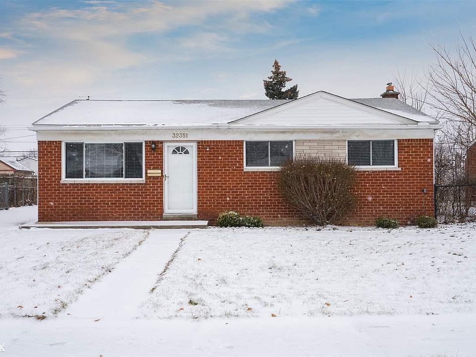 1st image of 32351 Norwood Dr