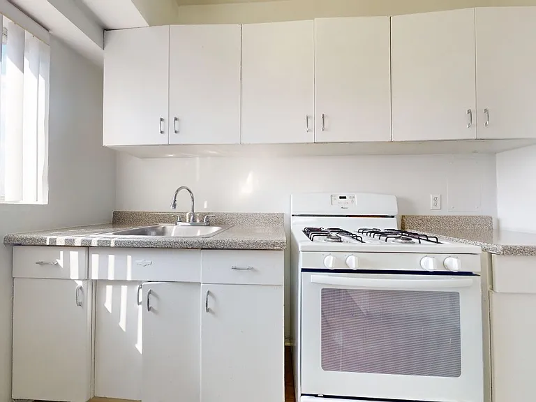 Lake Meadows Apartments — Photo 309