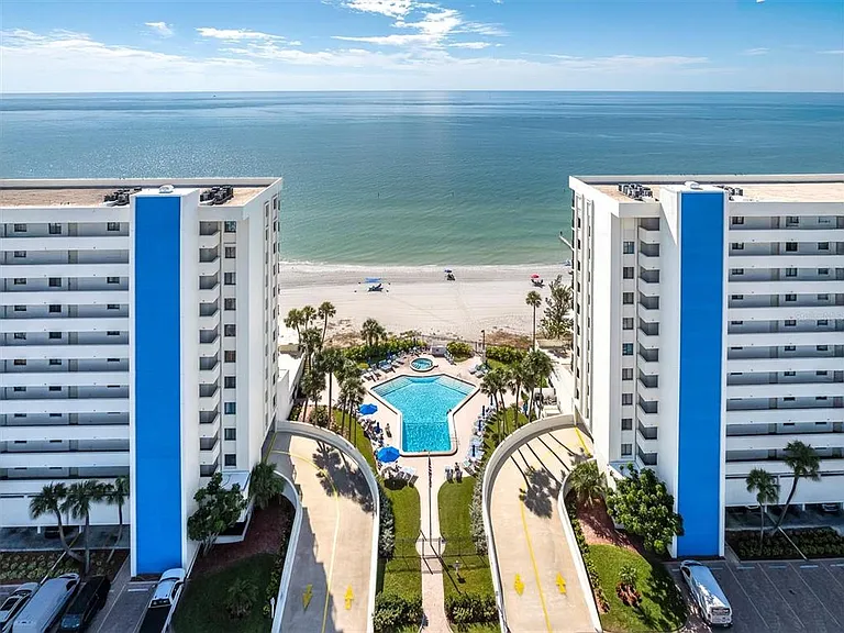 14950 Gulf Blvd #402 — Photo 36