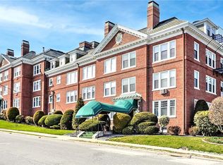 242 President Ave APT 14, Providence, RI 02906