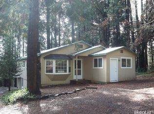 2986 Oak St, Pollock Pines, CA 95726