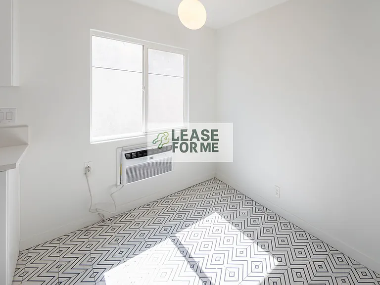 2757 S Redondo Blvd #2757 — Photo 13