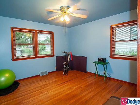 5th image of 5322 N 49th St
