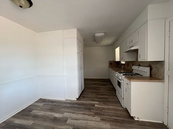 5th image of 5226 Belton St