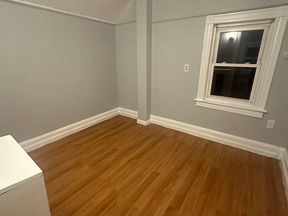 5th image of 658 E 28th St Floor 2