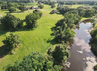 1223 Mill Rd, Angleton, TX 77515