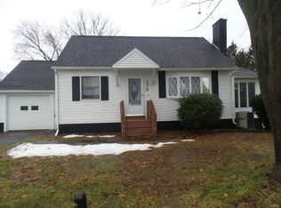 5876 Gillette Rd, Cicero, NY 13039