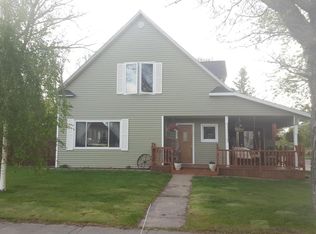 501 Main St S, Karlstad, MN 56732