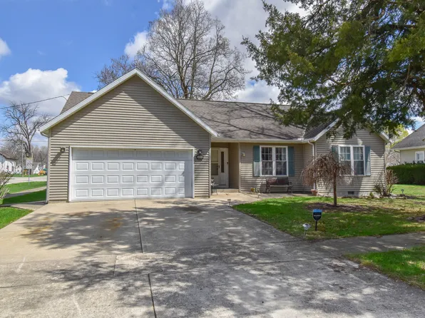 401 E Vermillion St, Odell, IL 60460