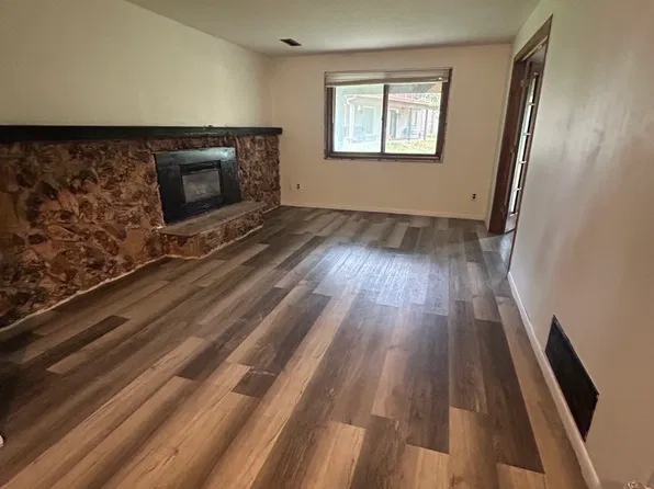 5418 70th Cir, Brooklyn Center, MN 55429