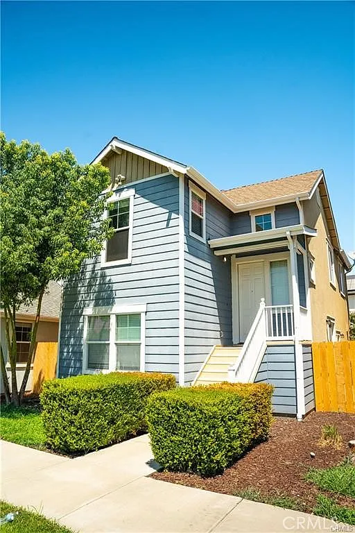 2 bed, 1275 sqft, $2,300 — Photo 2