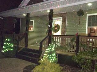 20 Stillwater Dr, Slate Hill, NY 10973