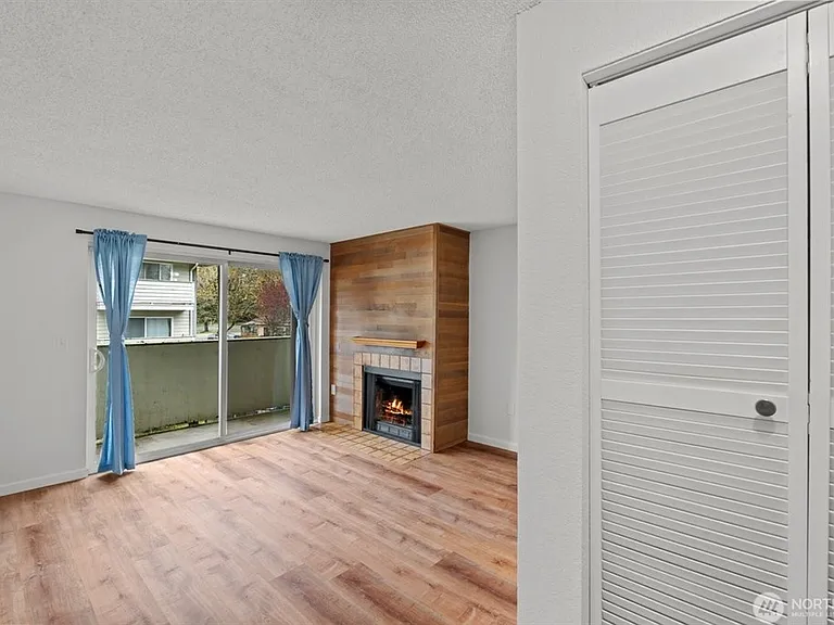 1150 Sunset Blvd NE #220 — Photo 12