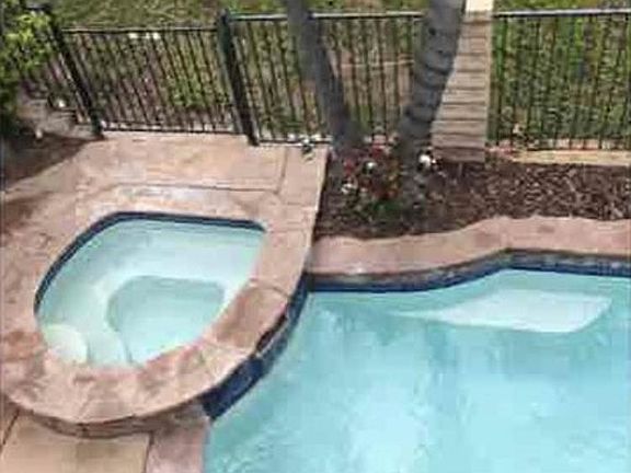 3rd image of 5192 Carmento Dr