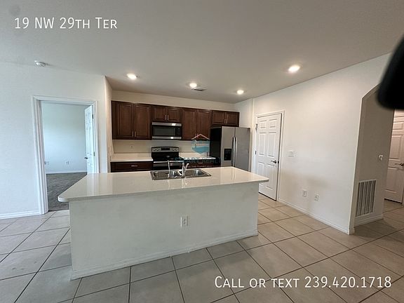 4th image of 19 NW 29th Ter