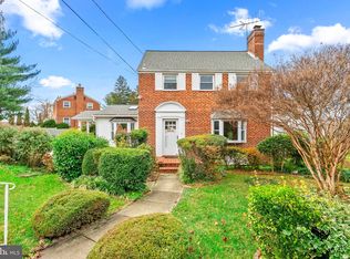 2601 Ross Rd, Chevy Chase, MD 20815
