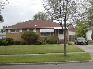 156 Margaret Rd, Amherst, NY 14226