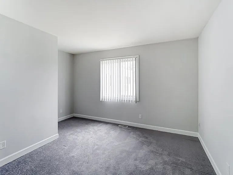 Candlelite Apartments — Photo 80