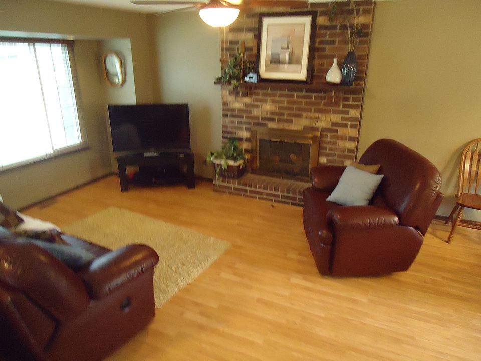 1st image of 1205 NW Trenton Pl