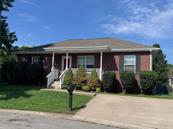 102 Eaglewood Ct, Clarksville, TN 37042