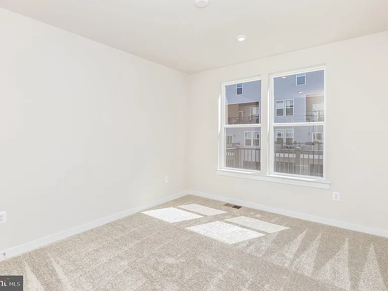 44514 Wolfhound Sq — Photo 18