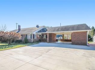 411 Mirror Lake Rd, Salisbury, NC 28146