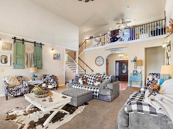 3rd image of 3125 Eagle Ridge Dr