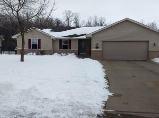 W6329 Lilac Rd, Menasha, WI 54952