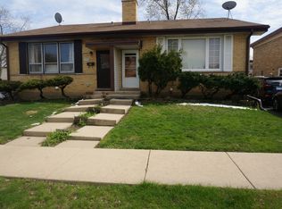 9302 Home Ct, Des Plaines, IL 60016