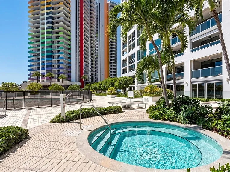 1541 Brickell Ave #A1801 — Photo 39