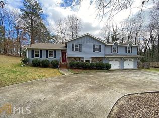 404 Spring Ridge Dr, Lawrenceville, GA 30046