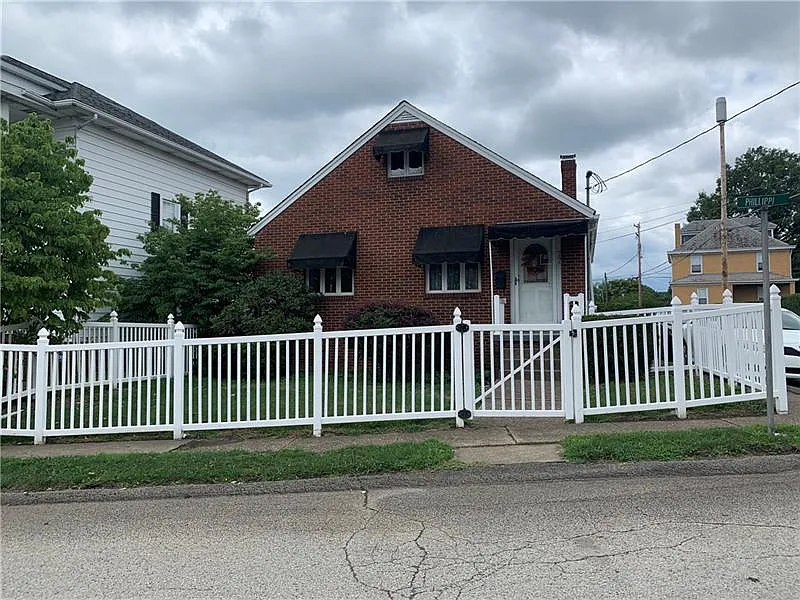 77 Phillipi Ave photo 1