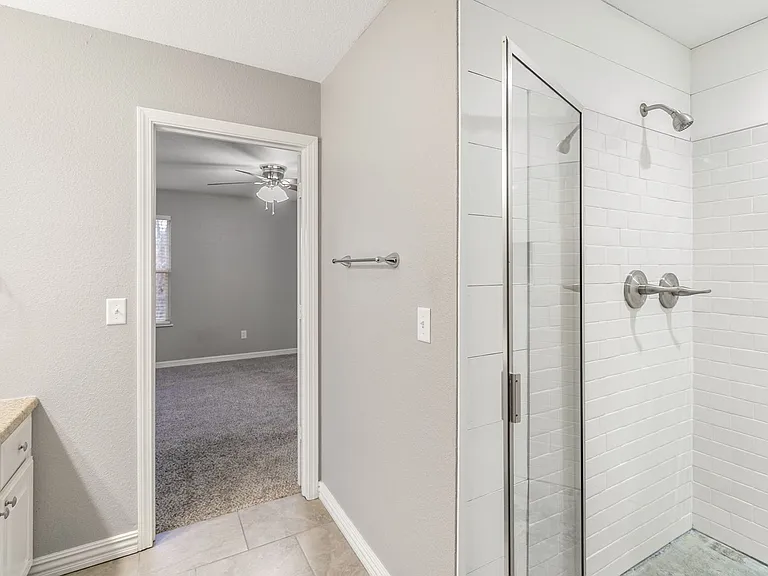 32 Kendal Dr — Photo 14