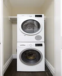 Rented by R New York