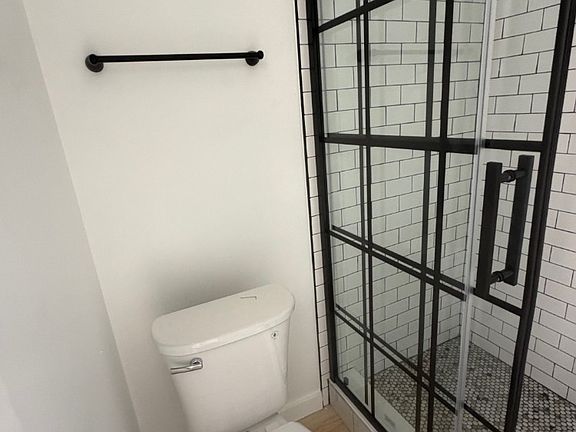 3rd image of 1044 9th Ave N #1044